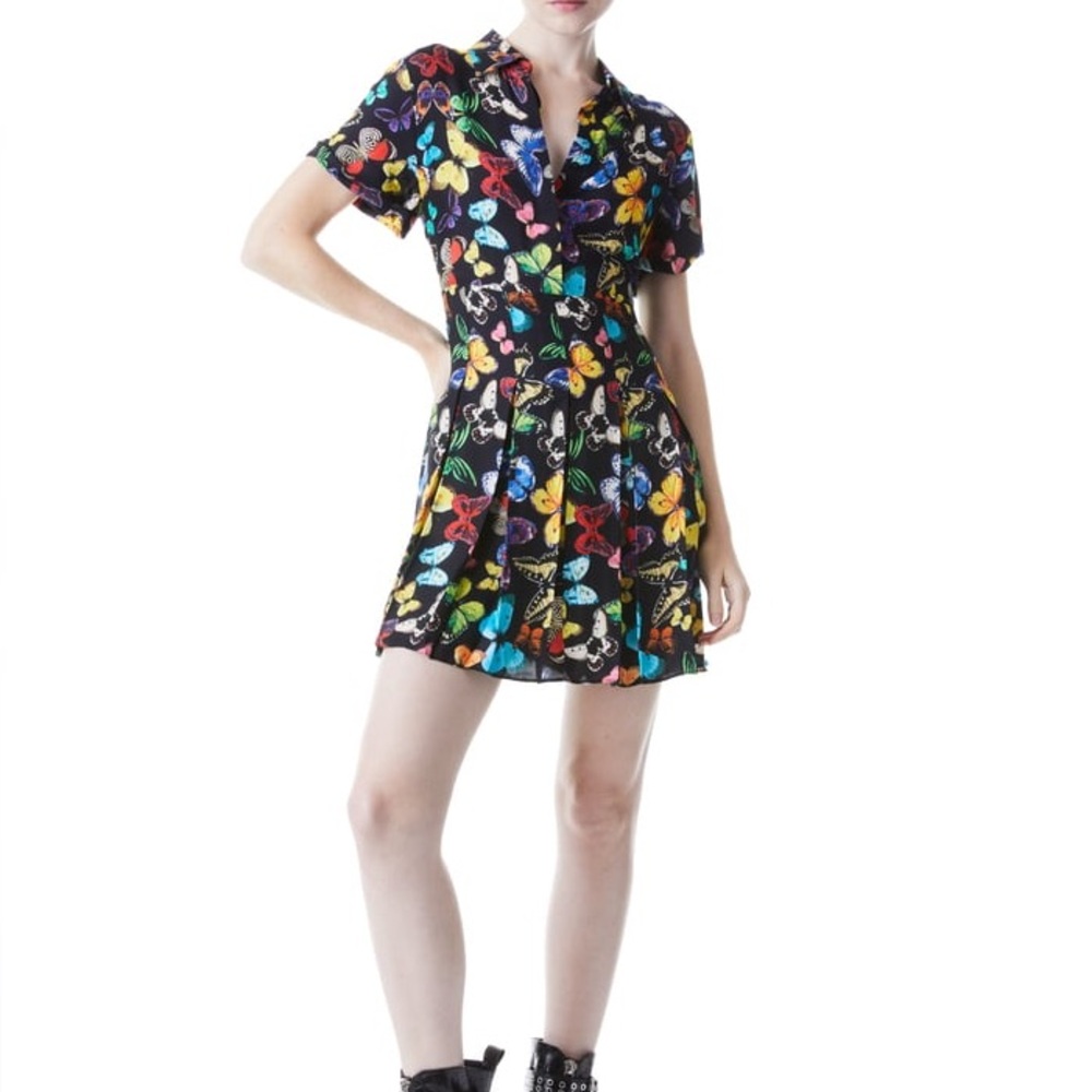 New- Alice + Olivia Tori Short Sleeve Pleated Shirt Dress - Picture 3 of 15